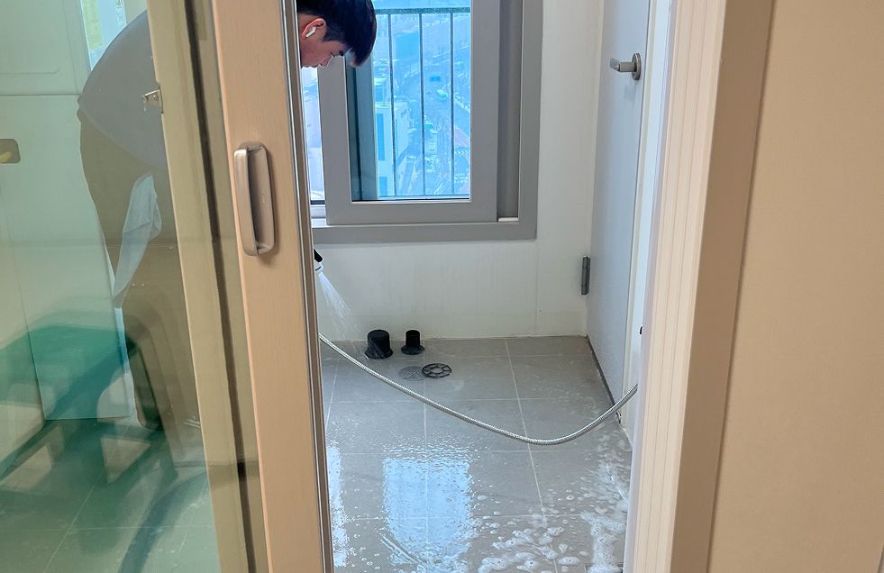 Rectangle 161123903.jpg